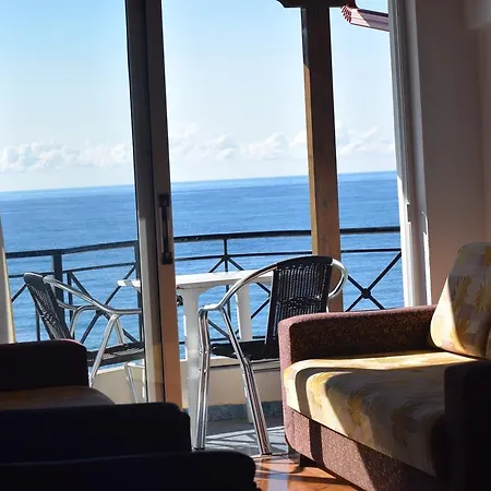 Kolagji Szálloda Himara