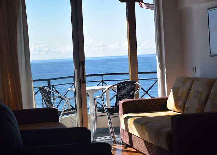 Kolagji Otel Himarë